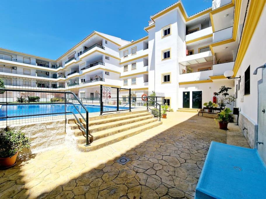 Butibamba Beach Apartment ลากาลาเดมิฮาส ภายนอก รูปภาพ