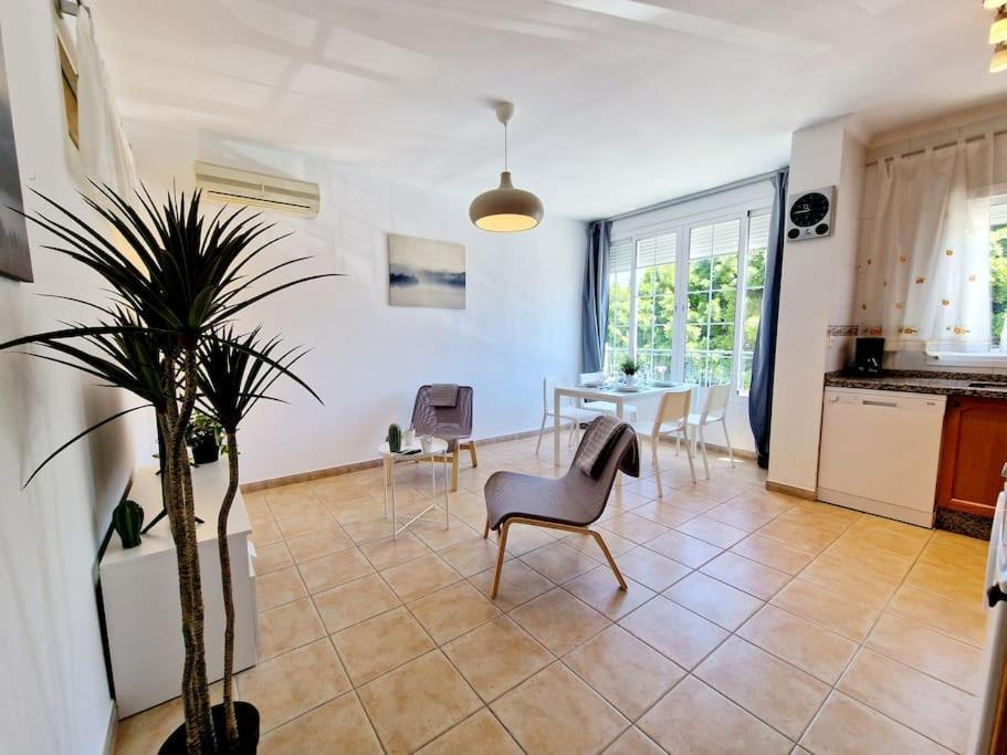 Butibamba Beach Apartment ลากาลาเดมิฮาส ภายนอก รูปภาพ